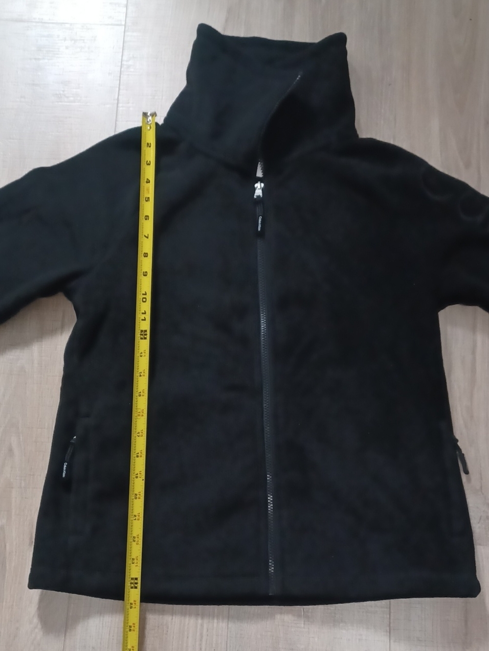 Medium CALVIN KLEIN black fleece jacket with full zip close & zip pockets. Cozy - Picture 8 of 15